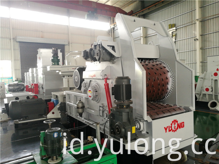 Yulong Machinery for Crushing Wood Logs